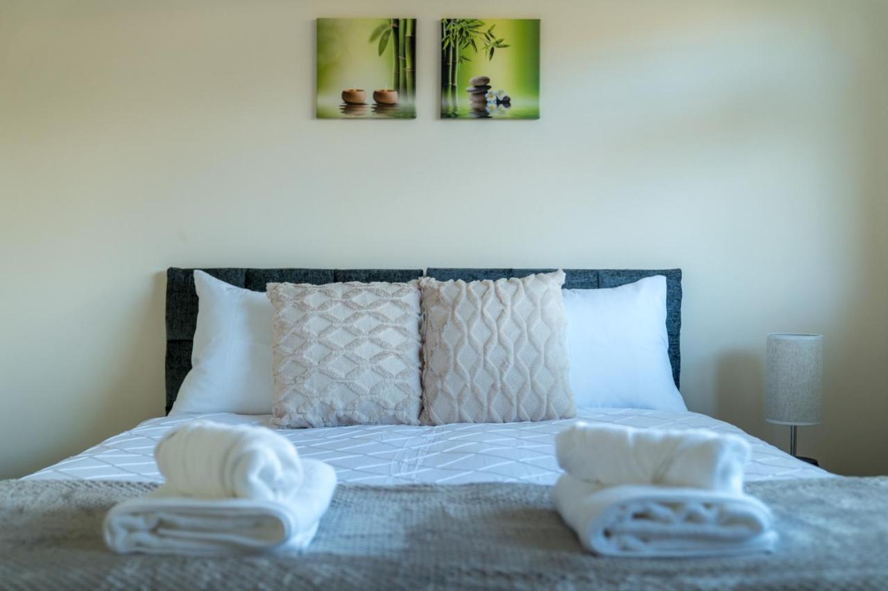 Redhill Surrey 2 Bedroom Pet Friendly Apartment By Sublime Stays Exteriér fotografie